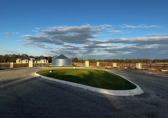 2nd image of 642 Windmill Ridge Dr, Blanco, TX 78606 | MLS# 30957374