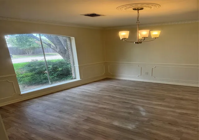 4th image of 20111 Yorkway Dr, Katy, TX 77450 | MLS# 37357403