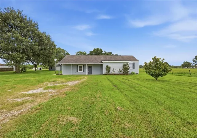Homes for sale in Winnie, TX | 17261 County Line Rd, Winnie, TX 77665 | MLS# 96174648