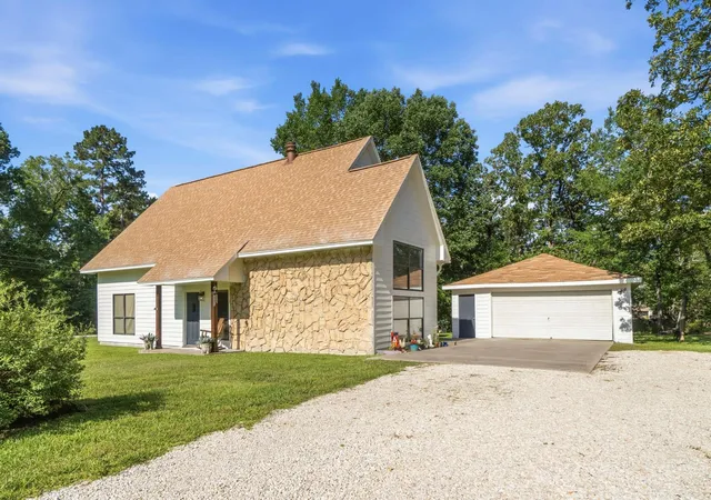 1st image of 109 Pine Needle St, Onalaska, TX 77360 | MLS# 13671386