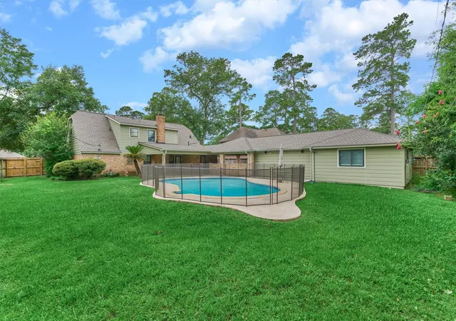2nd image of 19426 Whitewood Dr, Spring, TX 77373 | MLS# 88472844