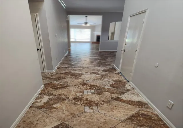 Photo 2 of Single family home for sale at 3406 Glenhill Dr, Pearland, TX 77584 | MLS# 41047269 | Listing updated on 2026-09-28