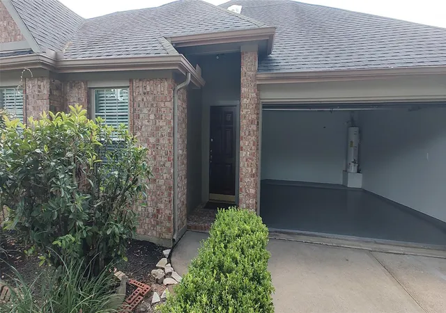 Photo 35 of Single family home for sale at 3406 Glenhill Dr, Pearland, TX 77584 | MLS# 41047269 | Listing updated on 2026-09-28