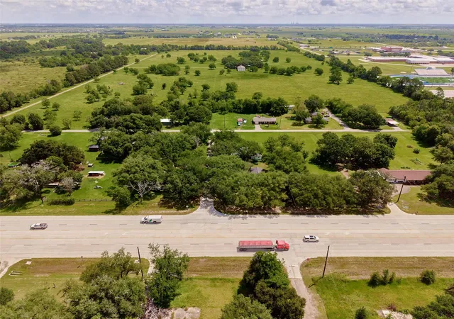 2nd image of 16103 Hwy 36, Needville, TX 77461 | MLS# 53931043