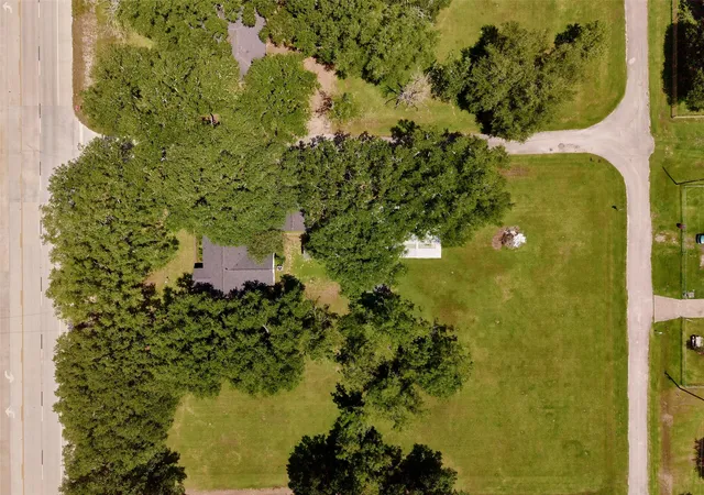 3rd image of 16103 Hwy 36, Needville, TX 77461 | MLS# 53931043