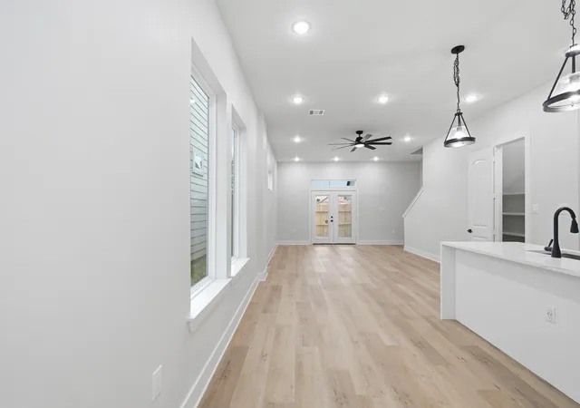 Photo 4 of Single family home for sale at 9735 Pelsey St, Houston, TX 77029 | MLS# 12113534 | Listing updated on 2026-09-19