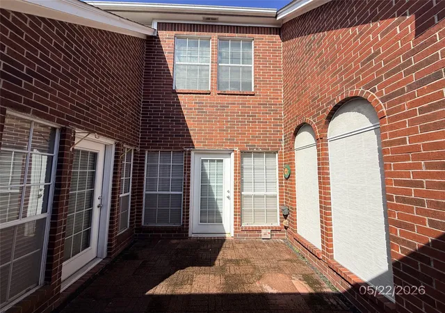 Photo 3 of Single family home for sale at 4627 Cashel Spring Dr, Houston, TX 77069 | MLS# 2607393 | Listing updated on 2026-08-21