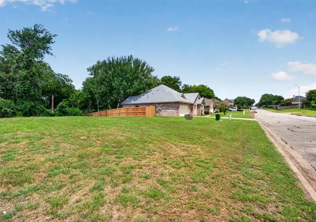 Photo 4 of Land for sale at 0000 Oakwood Dr, Brenham, TX 77833 | MLS# 22164922 | Listing updated on 2026-09-22