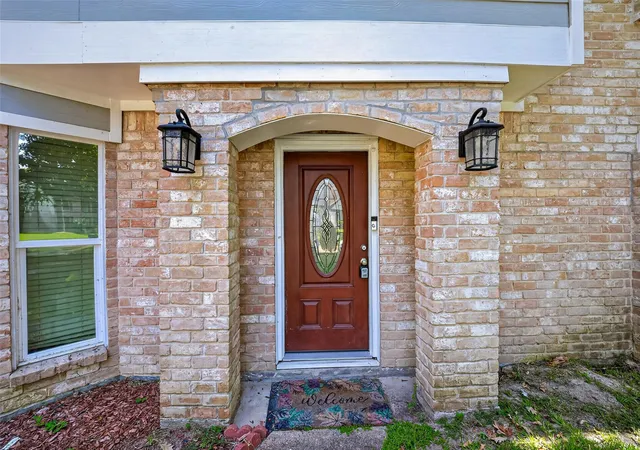 3rd image of 2227 Pine River Dr, Kingwood, TX 77339 | MLS# 45318351