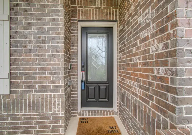Photo 3 of Single family home for sale at 6303 Spanish Moss Dr, Pearland, TX 77584 | MLS# 74686601 | Listing updated on 2026-09-25