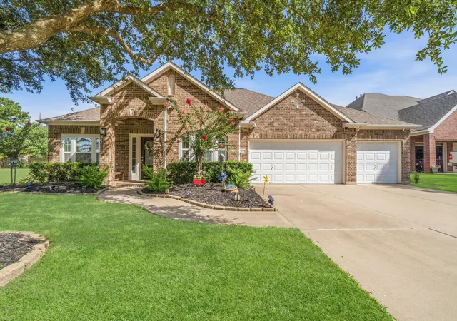 Photo 1 of Sale Pending at 1122 Windsor Chase Ln, Spring, TX 77373 | MLS# 63817865 | Listing updated on 2026-09-08