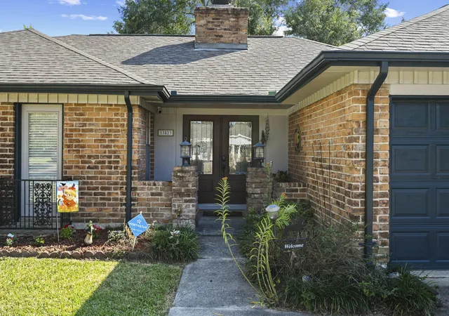 4th image of 13823 Wickersham Ln, Houston, TX 77077 | MLS# 97449660
