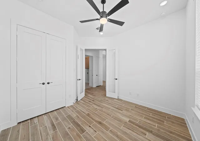 Photo 3 of Single family home for sale at 1209 Emerald Lake Dr, Katy, TX 77493 | MLS# 63323572 | Listing updated on 2026-10-09