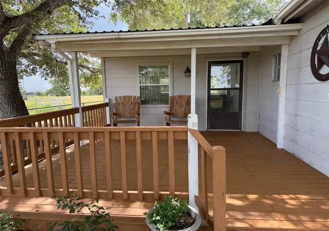 Homes for sale in Fayetteville, TX | 4317 Fm 955, Fayetteville, TX 78940 | MLS# 14184886