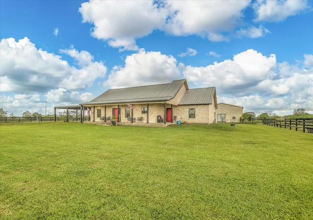 Homes for sale in Winnie, TX | 1755 Mcbride Devillier Loop, Winnie, TX 77665 | MLS# 30541194