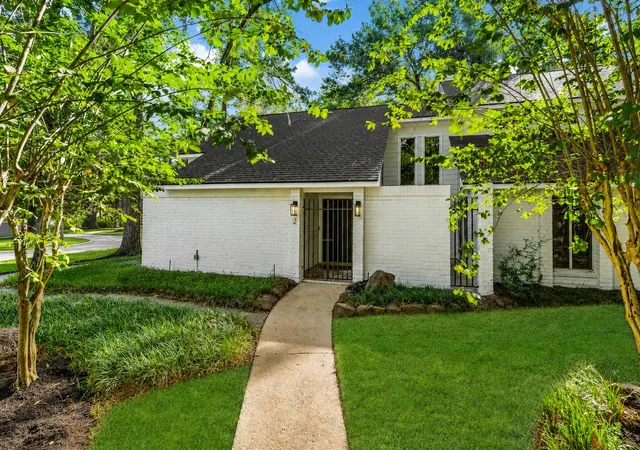 5th image of 2 Muskmallow Ct, The Woodlands, TX 77380 | MLS# 47270945