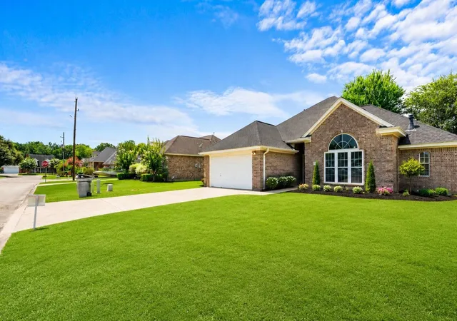 Photo 2 of Single family home for sale at 9680 N Nevada St, Beaumont, TX 77707 | MLS# 14211203 | Listing updated on 2026-09-15