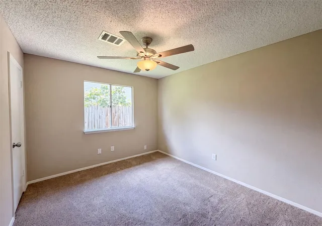 Photo 3 of Single family home for sale at 5602 Briarwood Forest Dr, Houston, TX 77088 | MLS# 50956904 | Listing updated on 2026-09-15