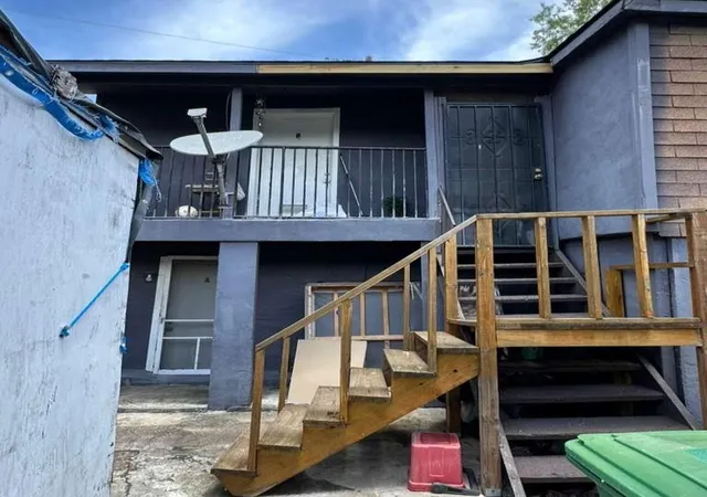 4th image of 4406 Allen St, Houston, TX 77007 | MLS# 10678282