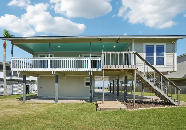 Homes for sale in Freeport, TX | 110 Mariner Rd, Freeport, TX 77541 | MLS# 43921122