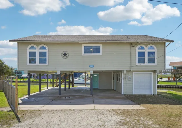 Homes for sale in Freeport, TX | 110 Mariner Rd, Freeport, TX 77541 | MLS# 43921122