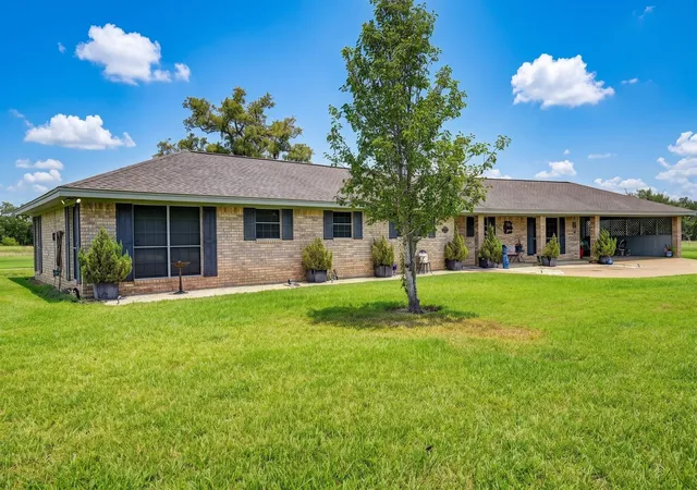1st image of 3230 S Fm 1291, Fayetteville, TX 78940 | MLS# 65621906