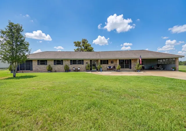 2nd image of 3230 S Fm 1291, Fayetteville, TX 78940 | MLS# 65621906
