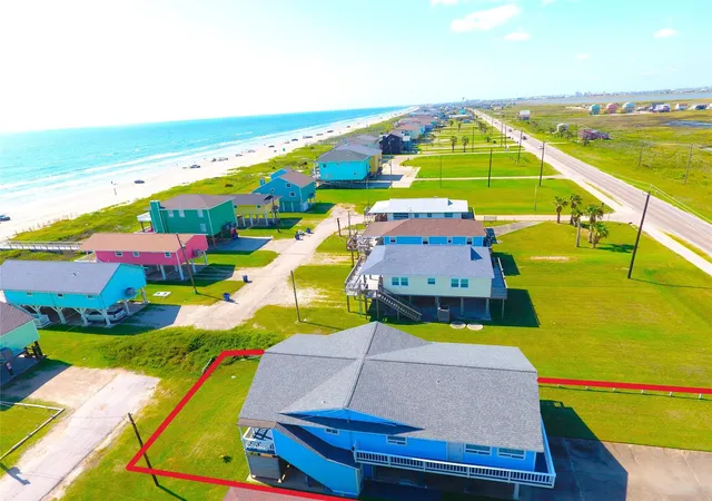 Homes for sale in Surfside Beach, TX | 2619 Swan Ct, Surfside Beach, TX 77541 | MLS# 37706035