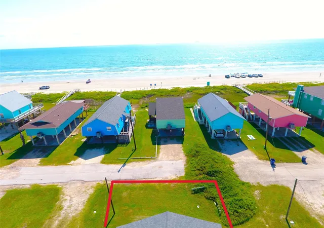 Homes for sale in Surfside Beach, TX | 2619 Swan Ct, Surfside Beach, TX 77541 | MLS# 37706035