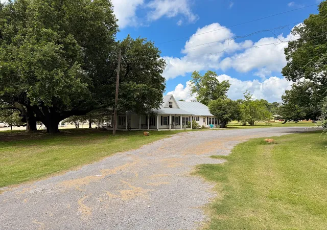 Homes for sale in Jewett, TX | 313 S Main St, Jewett, TX 75846 | MLS# 58861826