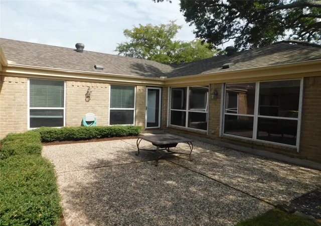 Photo 3 of Single family home for sale at 15414 Pleasant Valley Rd, Houston, TX 77062 | MLS# 30258054 | Listing updated on 2026-09-21