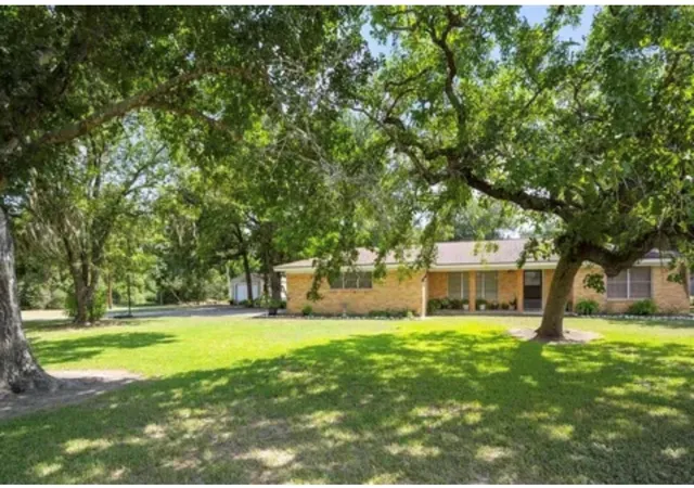Homes for sale in Columbus, TX | 2291 Hwy 71, Columbus, TX 78934 | MLS# 90553766