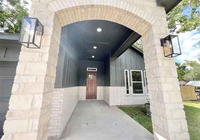 Photo 3 of Sale Pending at 11905 23Rd St, Santa Fe, TX 77510 | MLS# 405930 | Listing updated on 2026-10-08