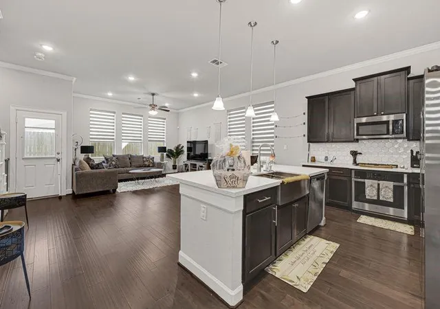 Photo 1 of Single family home for sale at 1913 Kirby Landing Dr, Houston, TX 77051 | MLS# 15455484 | Listing updated on 2026-08-05