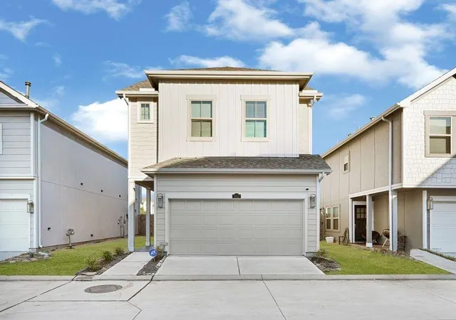 Photo 3 of Single family home for sale at 1913 Kirby Landing Dr, Houston, TX 77051 | MLS# 15455484 | Listing updated on 2026-08-05