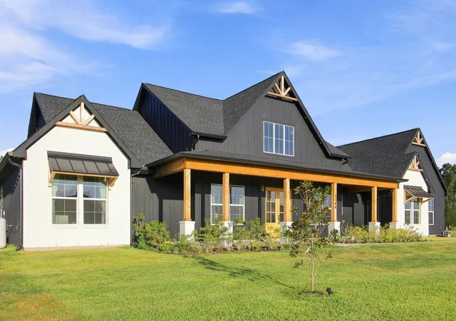 2nd image of 1144 Allie Ln, Dayton, TX 77535 | MLS# 22581886