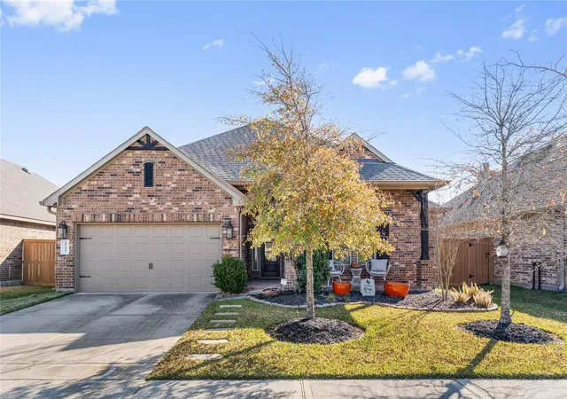 Photo 3 of Single family home for sale at 15422 Hopkins Cedar Dr, Humble, TX 77346 | MLS# 21801090 | Listing updated on 2026-09-10