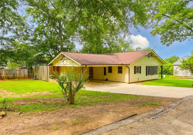 20th image of 106 N Ayish Street, San Augustine, TX 75972 | MLS# 13945565