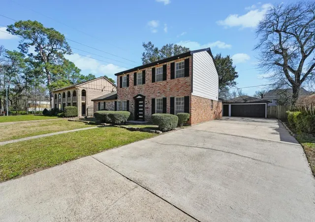 Photo 2 of Single family home for sale at 1407 Hamlin Valley Dr, Houston, TX 77090 | MLS# 60794763 | Listing updated on 2026-08-10