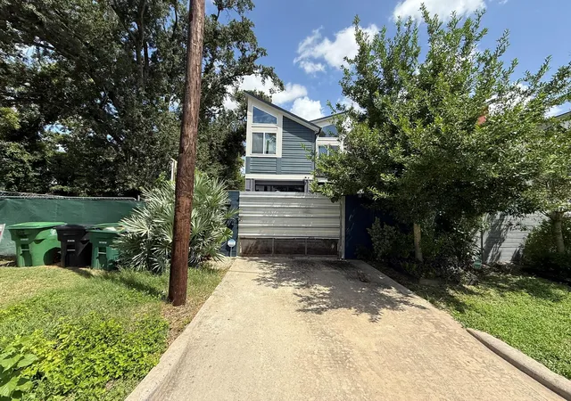 3rd image of 217 Frawley St, Houston, TX 77009 | MLS# 81079604