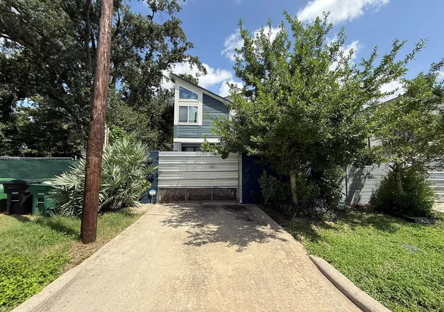 4th image of 217 Frawley St, Houston, TX 77009 | MLS# 81079604