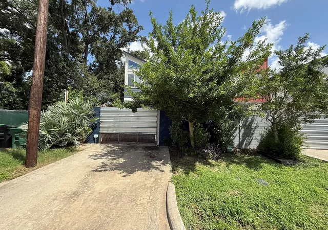 6th image of 217 Frawley St, Houston, TX 77009 | MLS# 81079604