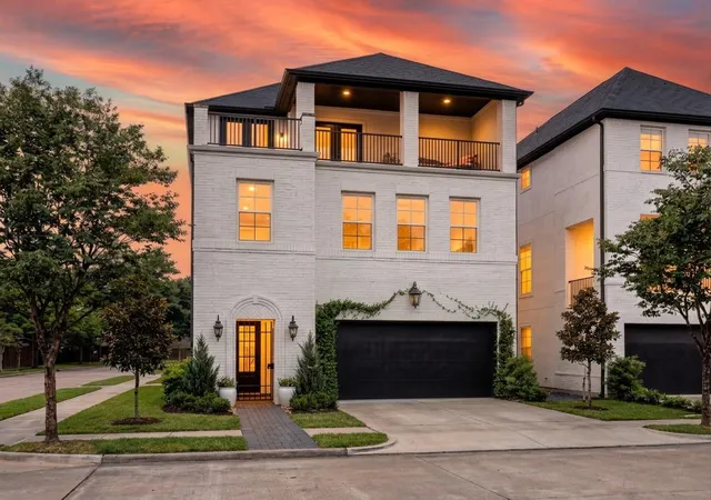 1st image of 5926 Cottage Grove Lake Dr, Houston, TX 77007 | MLS# 22932357