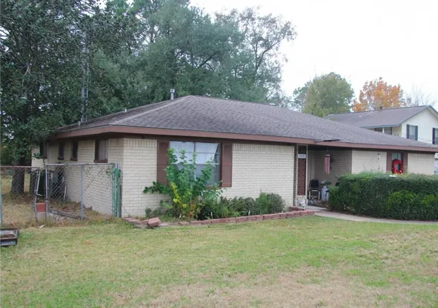 Photo 2 of Single family home for sale at 1114 Wilson Rd, Humble, TX 77338 | MLS# 32601475 | Listing updated on 2025-12-18