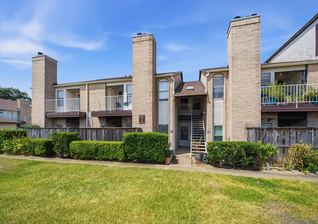 Condo for sale at 2011 Spenwick Dr #717, Houston, TX 77055 | MLS# 74342041 | Listing updated on 2026-08-27