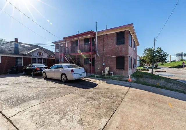 10th image of 2201 Blodgett St, Houston, TX 77004 | MLS# 45301762