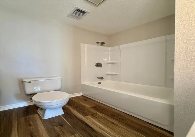 28th image of 403 Lotus St, Lake Jackson, TX 77566 | MLS# 97976304