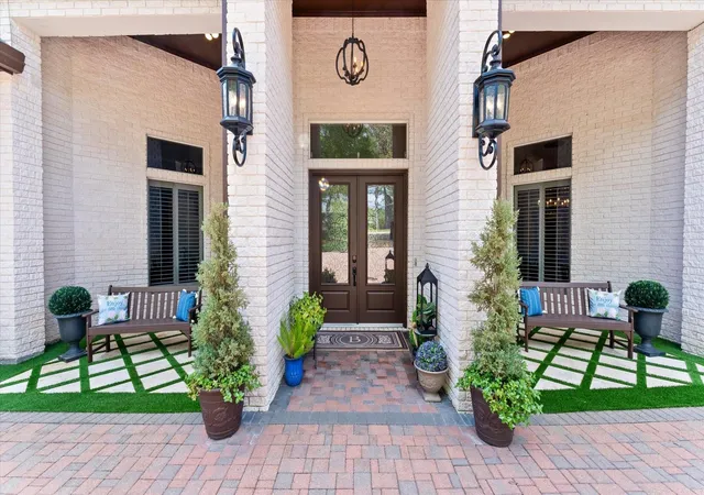 Photo 4 of Sale Pending at 18703 Palm Beach Blvd, Montgomery, TX 77356 | MLS# 92984742 | Listing updated on 2026-09-17