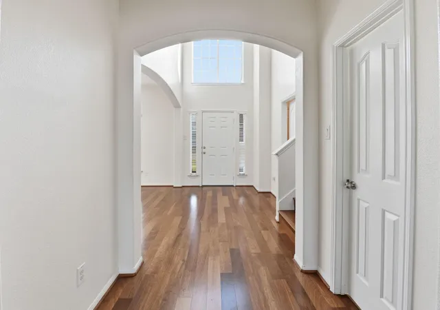5th image of 8702 Challis Park Ct, Houston, TX 77040 | MLS# 66270650