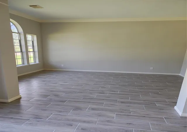 Photo 3 of Single family home for sale at 1301 Blueberry Ln, Friendswood, TX 77546 | MLS# 8100690 | Listing updated on 2026-08-25